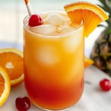 Un verre de mocktail douceur lever soleil.